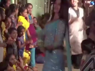 Bade labda wala hijra -ban green ruha nagyszerű tánc 3.