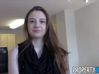 Propertysex - jaunas tikras estate agentas su didelis natūralus papai namų vaizdeliai seksas video